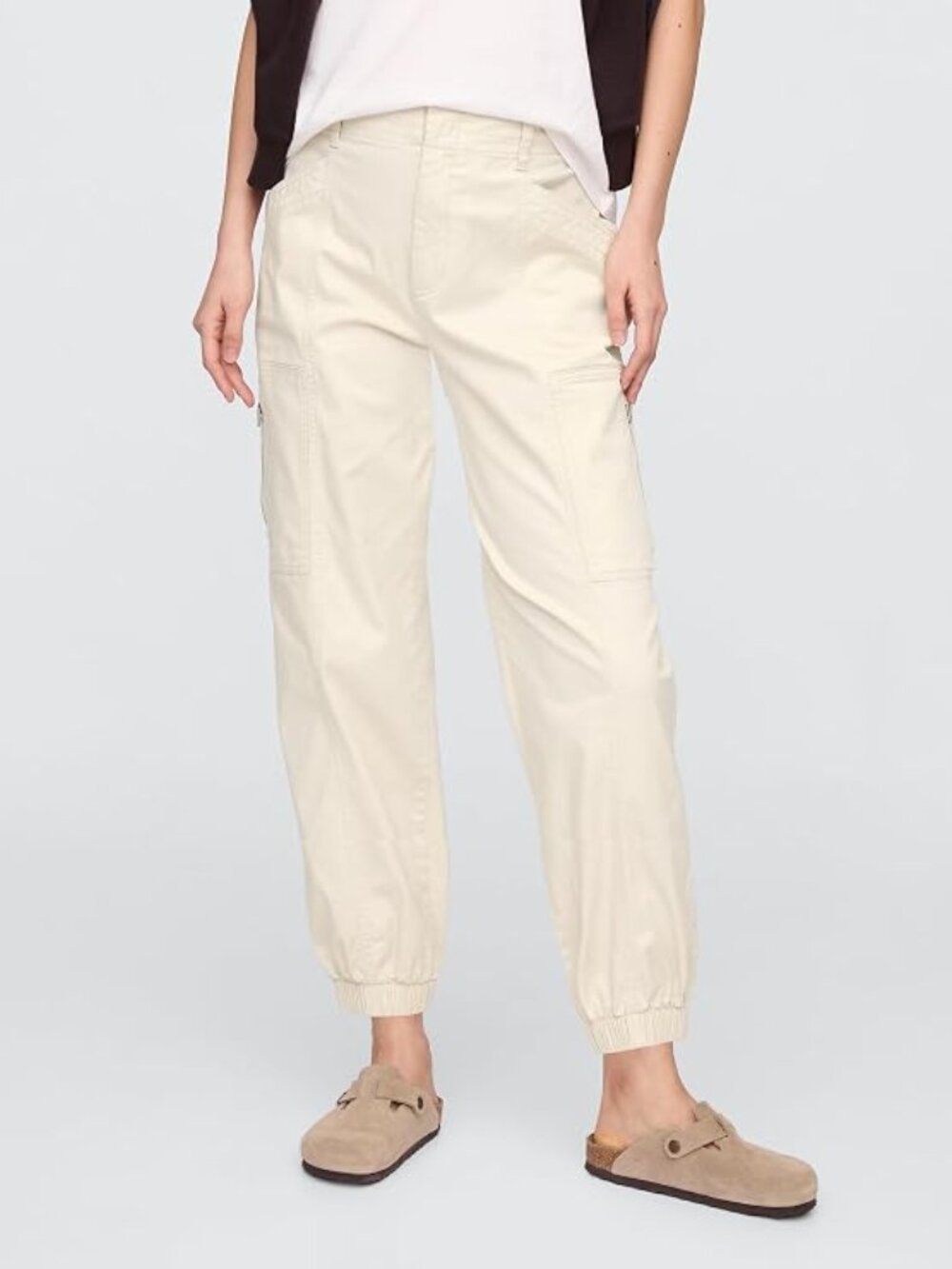 Gap Women's Downtown Cargo Jogger